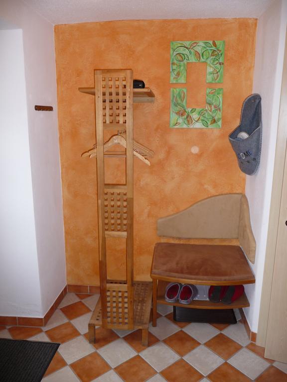 Biohof Weissensteiner Apartment Ullrichs Phòng bức ảnh